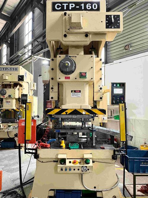 hiq數控沖床，數控沖床能沖多厚的板嗎