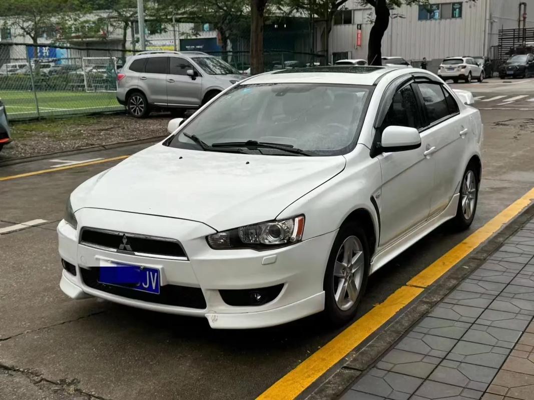 三菱轎車老款車型圖片，三菱轎車都有