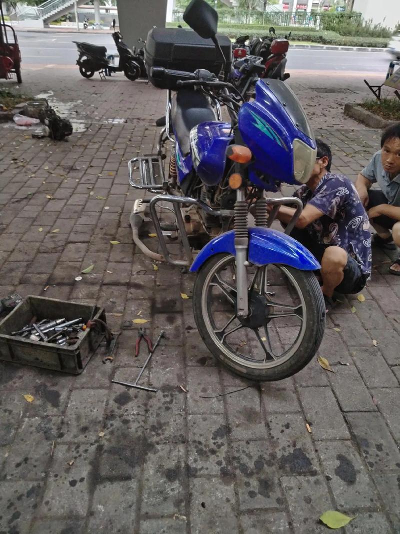 包頭維修摩托車