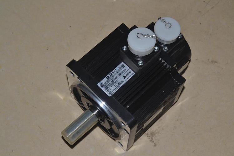 合信伺服電機有100w的嗎