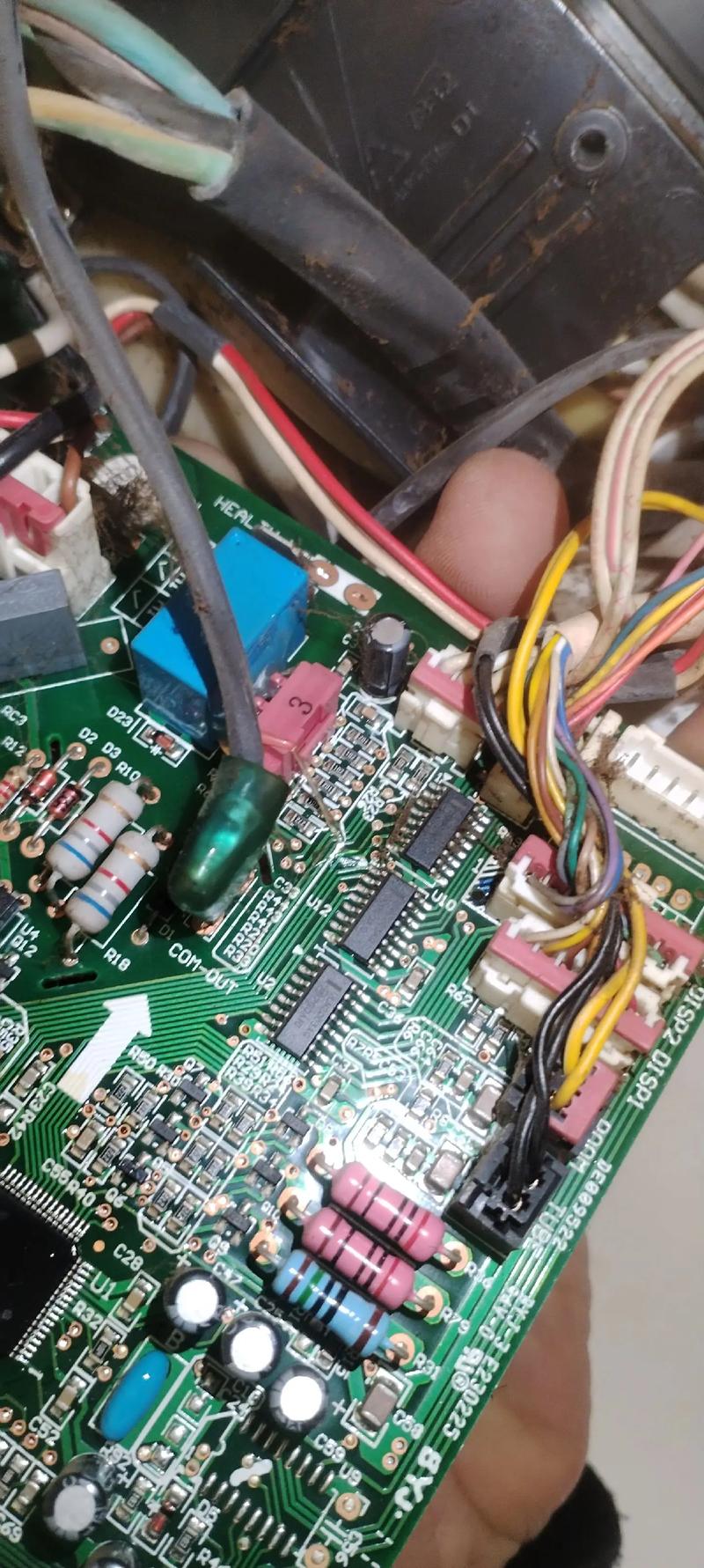 空調電路板維修視頻，空調電路板在哪個位置