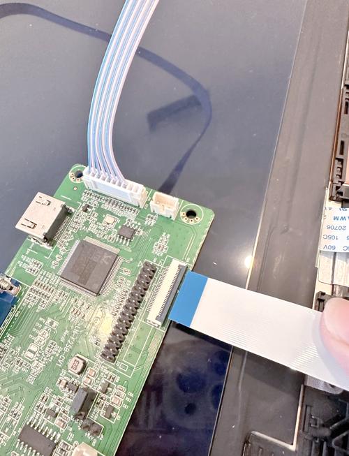 筆記本改觸摸屏幕，筆記本改觸摸屏黑科技