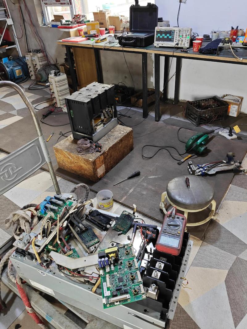 變頻電路板維修工作室