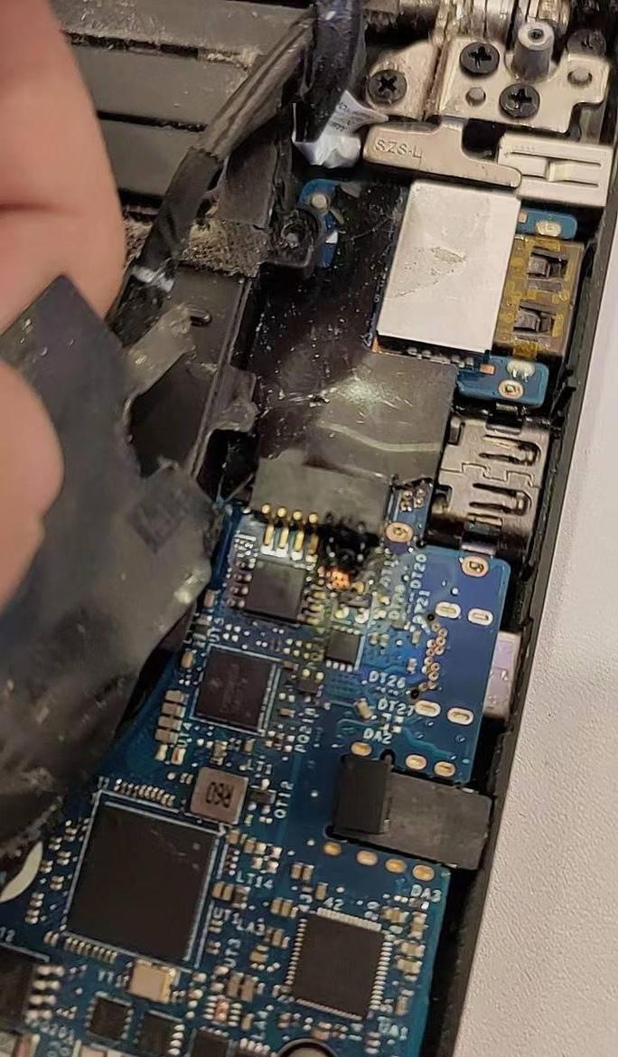 電腦顯示器電路板燒了不保修嗎