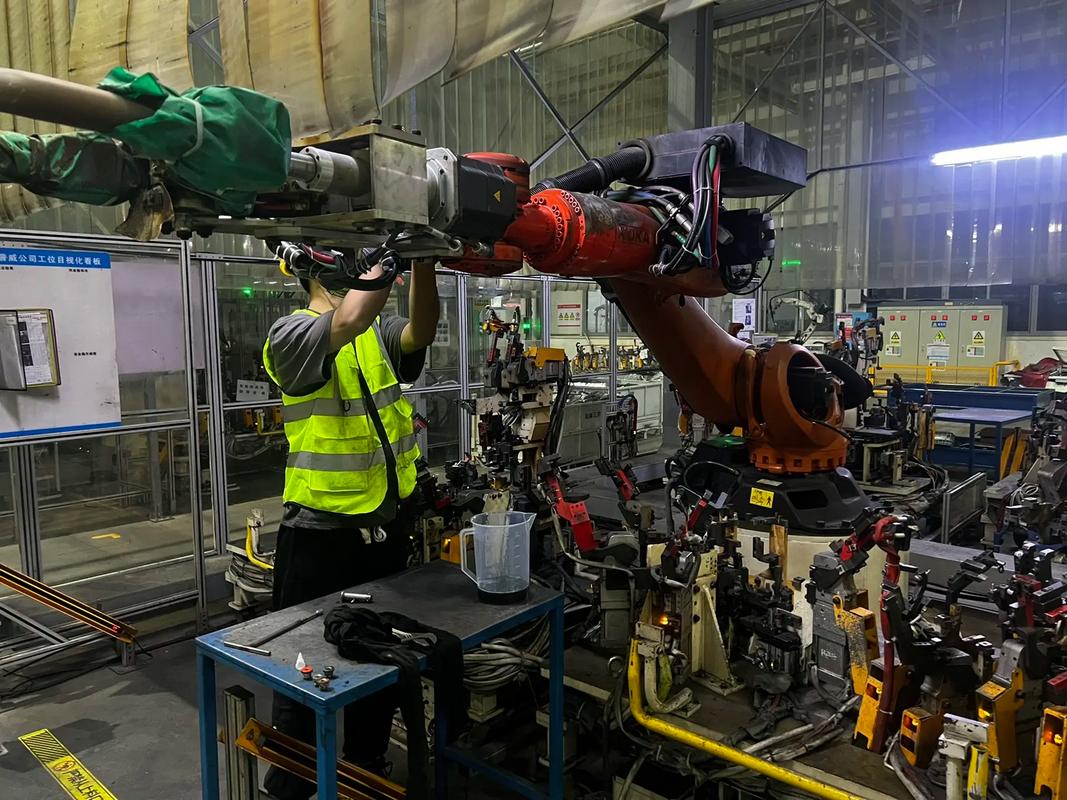 南陽機器人維修服務：全面解決您的機器人問題