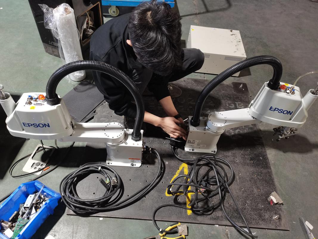 機器人維修圖片：解析機器人維修過程中的重要步驟