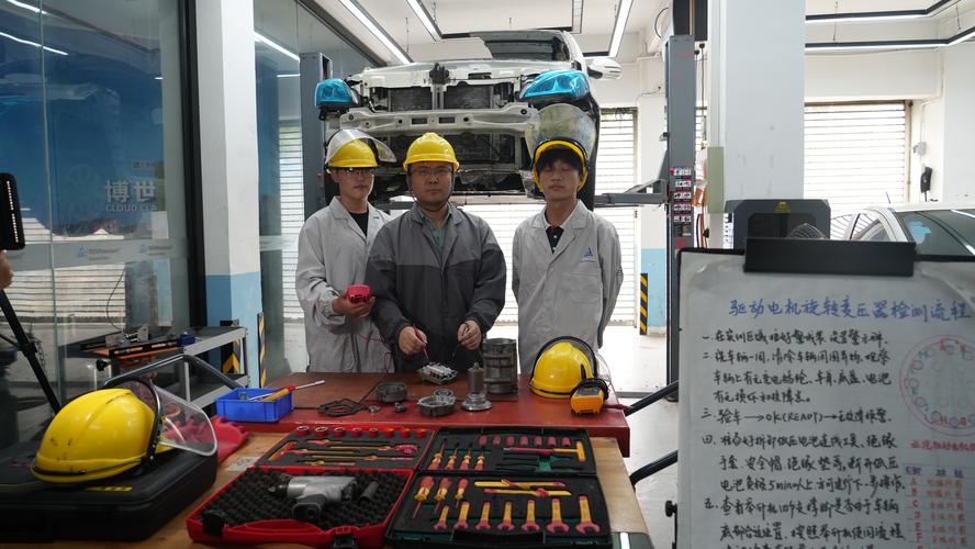 機床NC系統維修：系統故障排除與關鍵維護指南