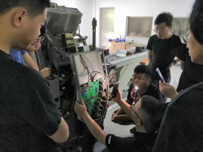 欒川君山廣場機器人維修