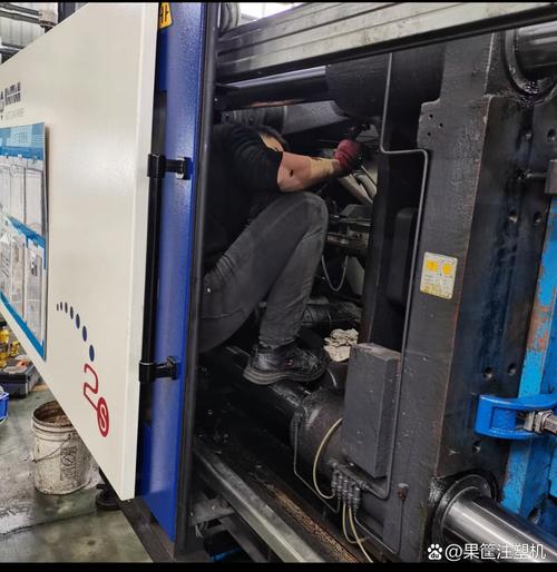 海口注塑機器人維修