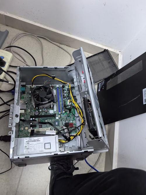 照排機電路板維修：新媒體時代的技術挑戰與應對