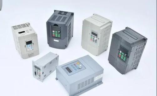 礦用變頻器的維修方案是礦業運營中不可忽視的重要環節。要確保礦用變頻器的正常運行，充分了解其維修技巧至關重要。本文將圍繞礦用變頻器維修方案，從幾個關鍵點展開分析。