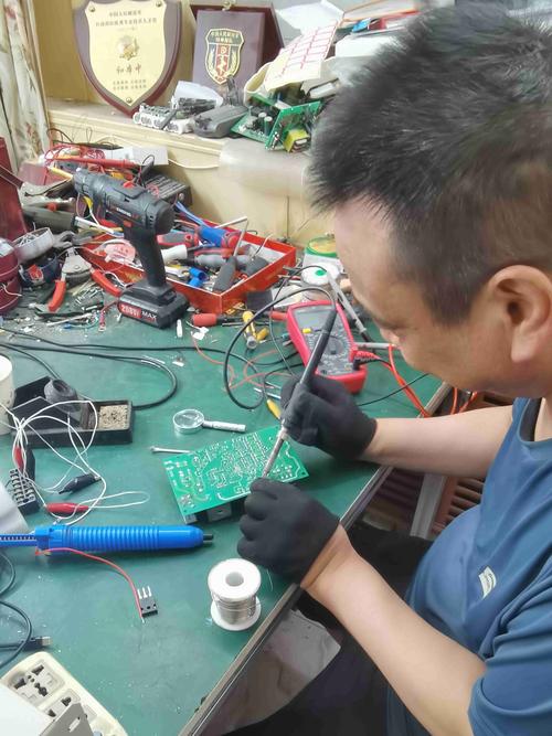 科技時代的電路板維修：解讀全新媒體風格下的行業發展趨勢