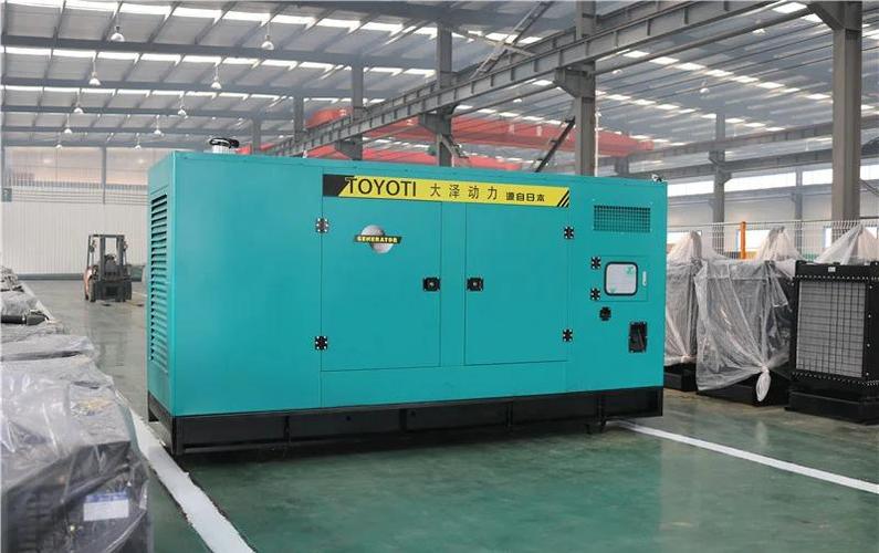 租發電機價格，租發電機300kw一天多少錢