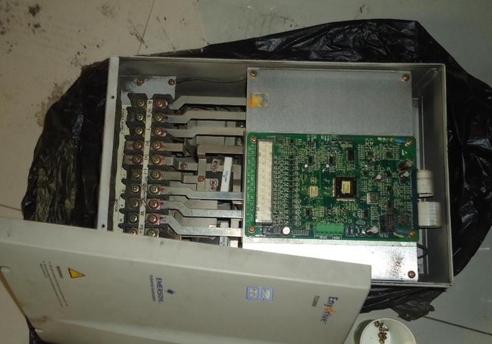 艾默生ev2000變頻器密碼解除，艾默生ev2000變頻器說明書