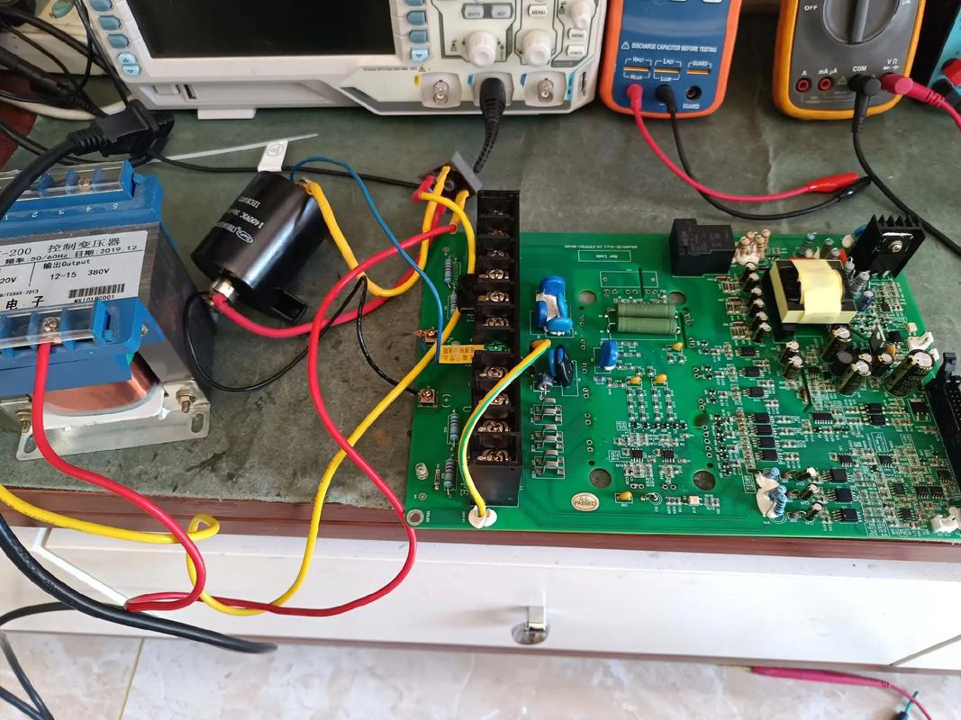 荊門信號發生器電路板維修點，信號發生器維修電路板實例