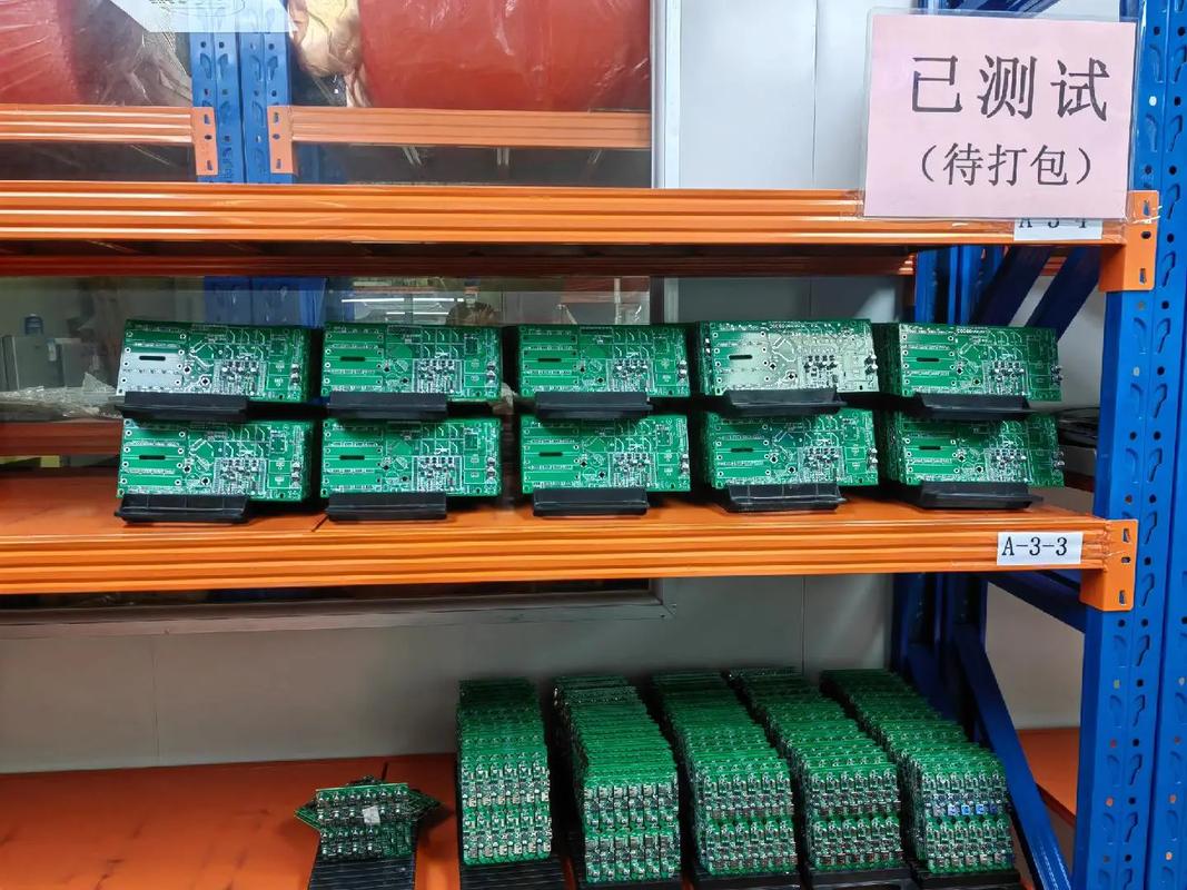 隨著科技的不斷進步，電子產品的應用范圍越來越廣泛。線路板作為電子產品的核心組成部分，對電子產品的性能和穩定性起著至關重要的作用。然而，在線路板維修過程中，由于灰塵和顆粒物的干擾，很容易導致線路板無法正常工作。為此，無塵干磨系統應運而生，成為了線路板維修的內外一體解決方案。