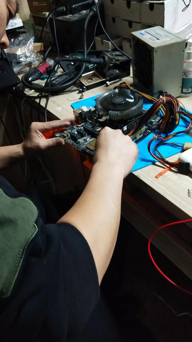 電腦電路板維修，電腦主機電路板壞了多少錢