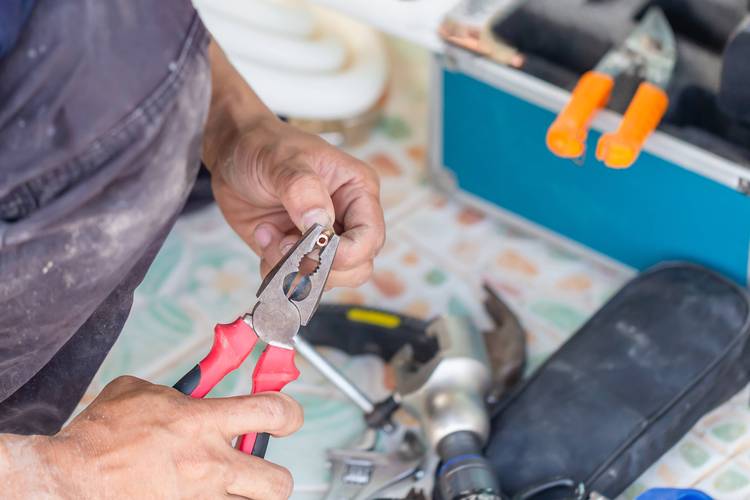 顧家燃氣灶售后維修電話，安裝熱水器上門服務