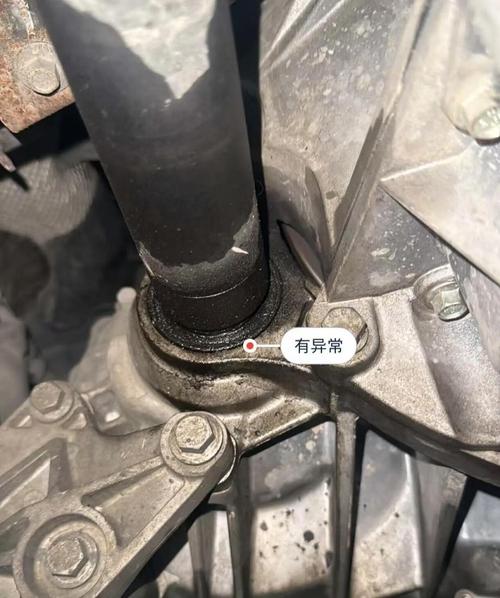 驅動軸油封滲油，驅動軸傳感器壞了是什么表現